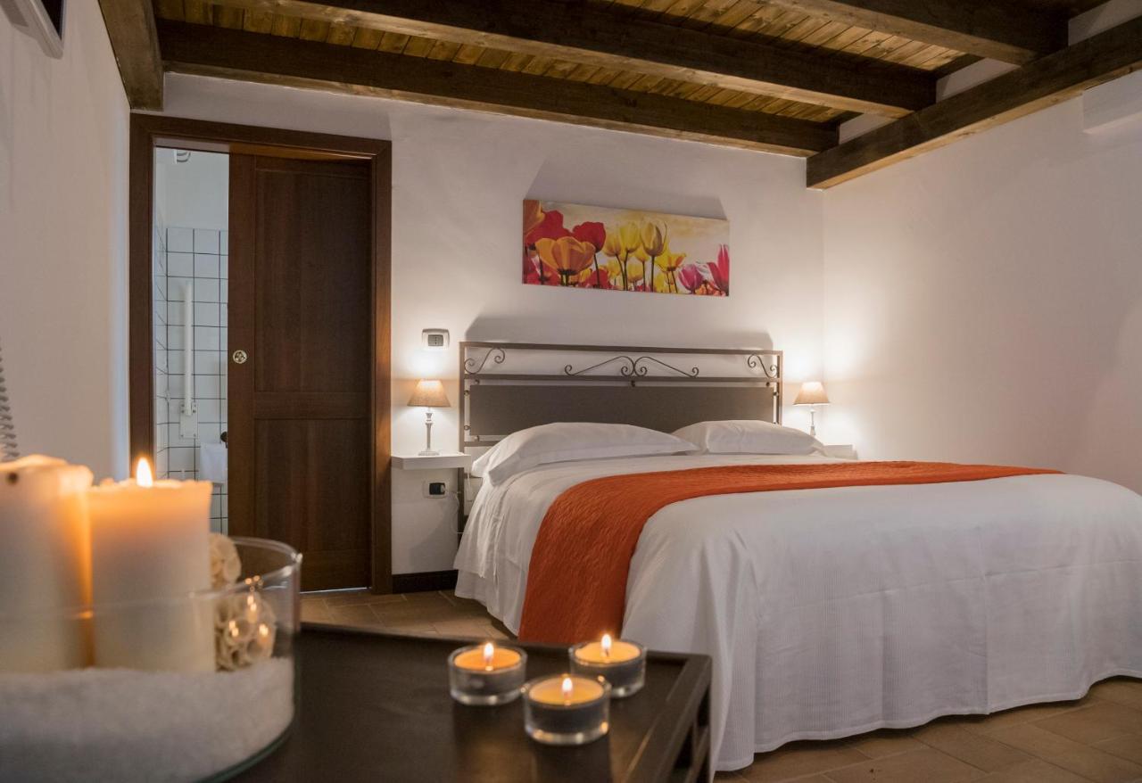 Domus Giuliae Hotel Трекастани Екстериор снимка