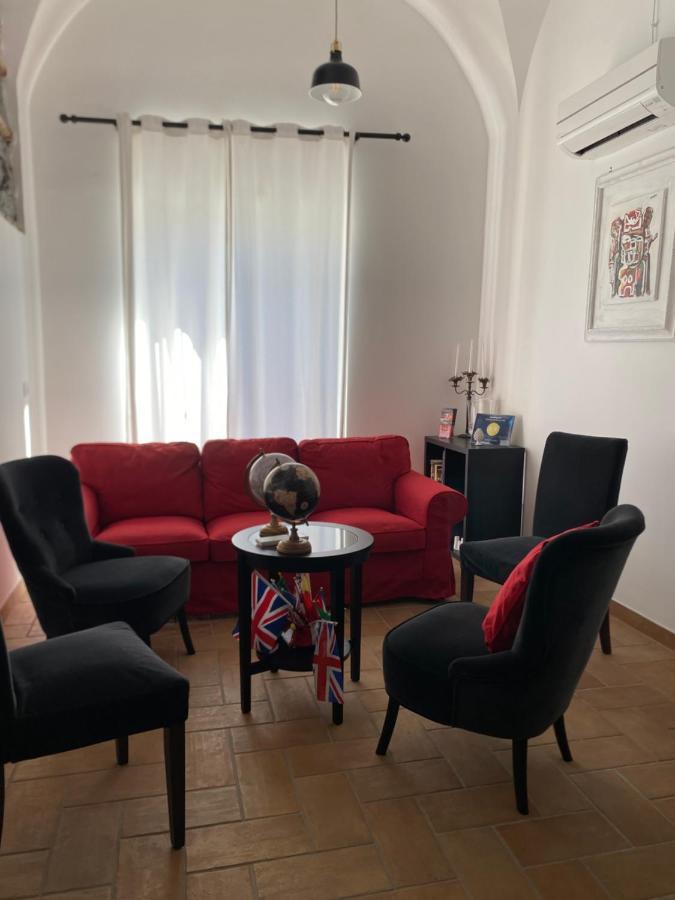 Domus Giuliae Hotel Трекастани Екстериор снимка