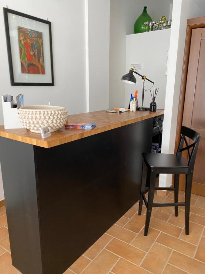 Domus Giuliae Hotel Трекастани Екстериор снимка