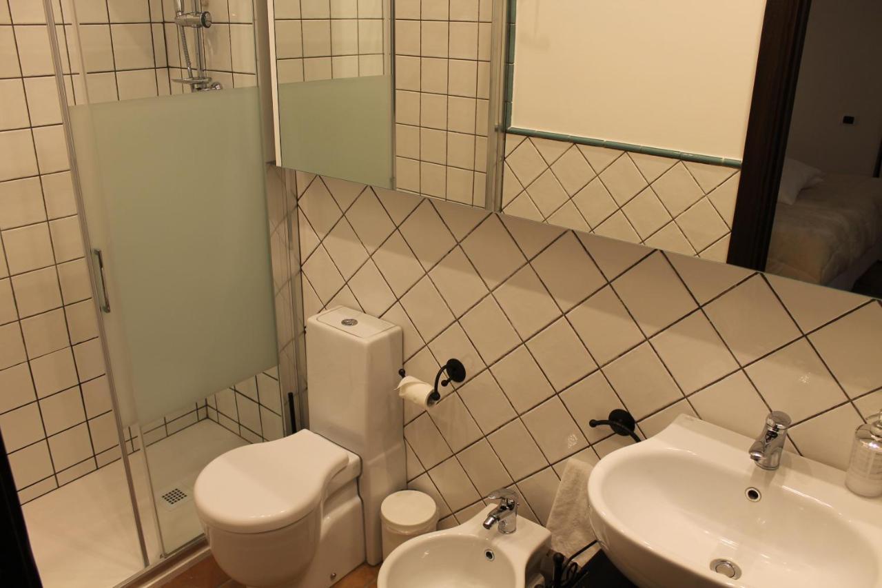 Domus Giuliae Hotel Трекастани Екстериор снимка