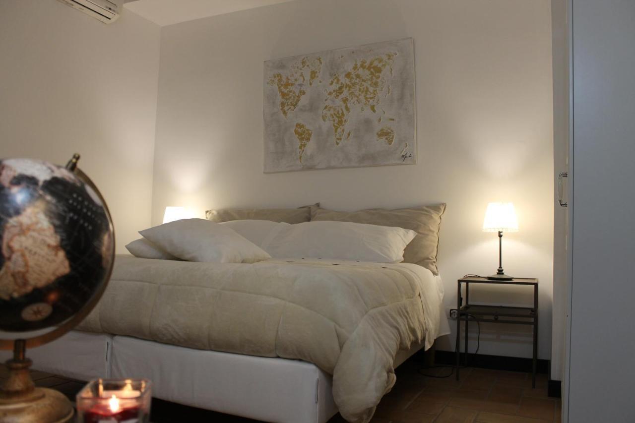 Domus Giuliae Hotel Трекастани Екстериор снимка