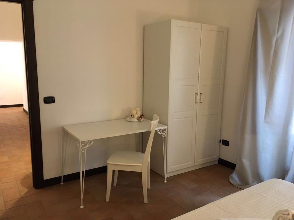 Domus Giuliae Hotel Трекастани Екстериор снимка