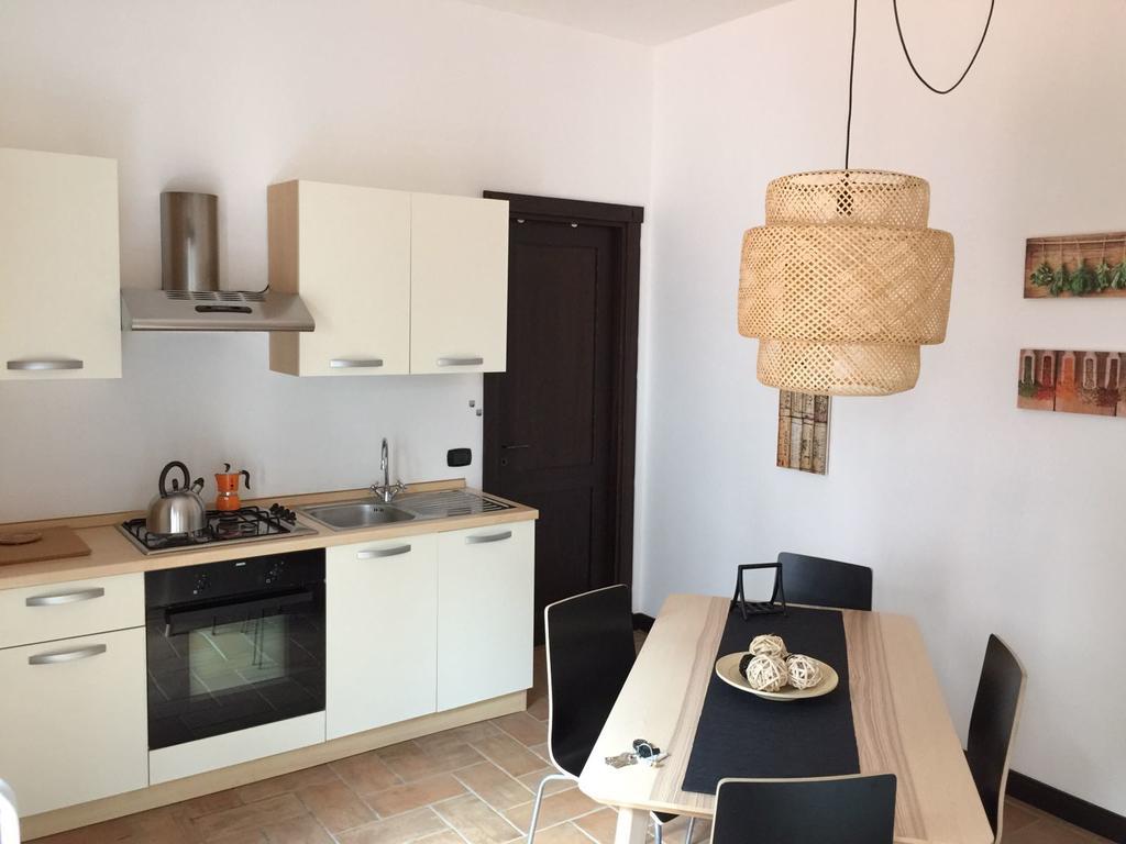 Domus Giuliae Hotel Трекастани Екстериор снимка