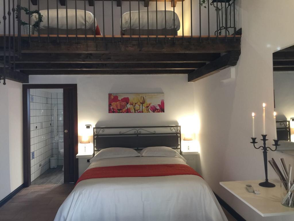 Domus Giuliae Hotel Трекастани Екстериор снимка