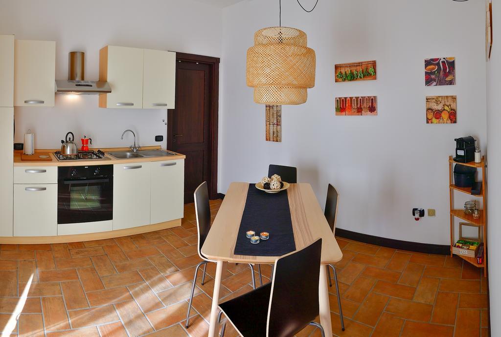 Domus Giuliae Hotel Трекастани Екстериор снимка