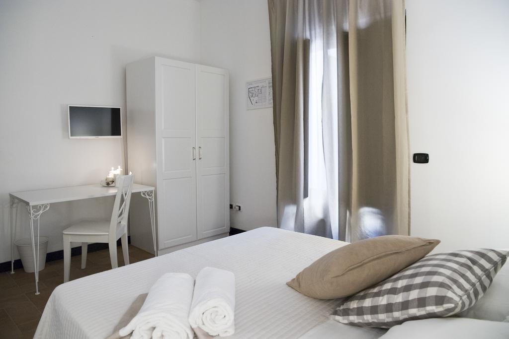Domus Giuliae Hotel Трекастани Екстериор снимка