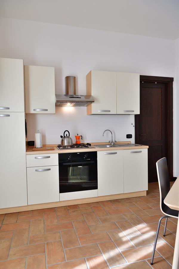 Domus Giuliae Hotel Трекастани Екстериор снимка