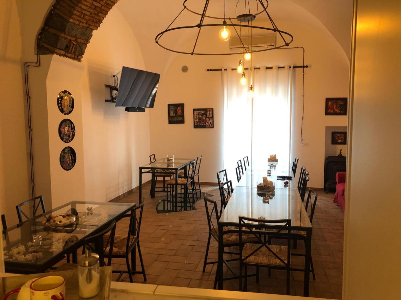 Domus Giuliae Hotel Трекастани Екстериор снимка