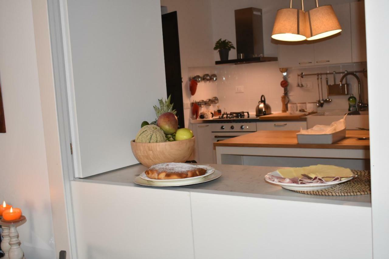 Domus Giuliae Hotel Трекастани Екстериор снимка